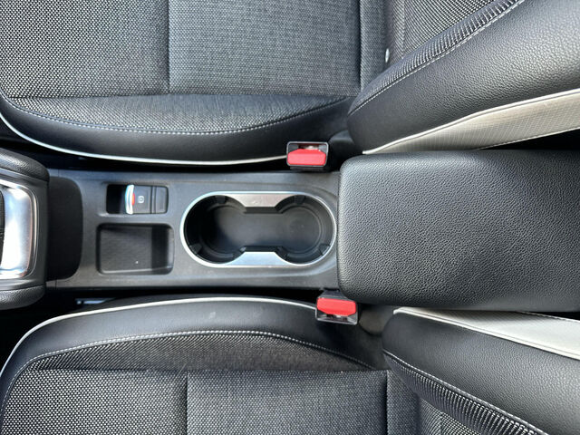 RENAULT Captur Intens TCe 100 Ansicht 22 für Fahrzeugdetailseite