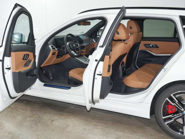 BMW 320 d xDr.T.M Sport Pro FACELIFT SuView HUD PanoD Sportpaket Bluetooth Navi LED Vollleder Klima Aktiv Ansicht 7 für Fahrzeugdetailseite