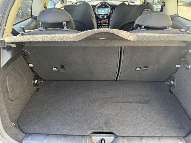 MINI COOPER SE CooperSE Essential SportS Navi LED Sitzh.PDC 16 Bluetooth Klima Einparkhilfe el. Fenster Ansicht 14 für Fahrzeugdetailseite