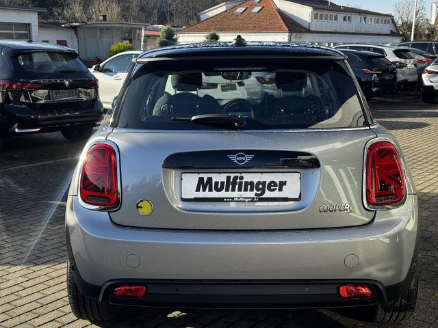 MINI COOPER SE CooperSE Essential SportS Navi LED Sitzh.PDC 16 Bluetooth Klima Einparkhilfe el. Fenster Ansicht 6 für Fahrzeugdetailseite