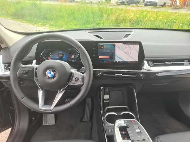 BMW X1 BMW X1 s18i AHK 18 X Line Bluetooth Navi Klima el. Fenster Ansicht 11 für Fahrzeugdetailseite
