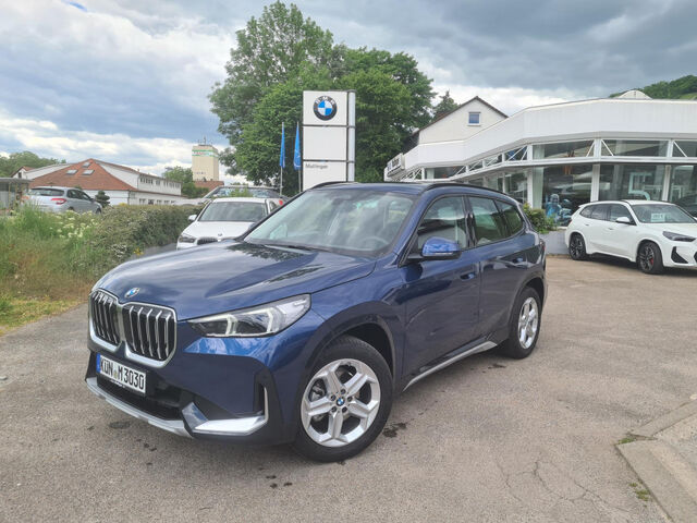 BMW X1 BMW X1 s18i AHK 18 X Line Bluetooth Navi Klima el. Fenster Ansicht 2 für Fahrzeugdetailseite
