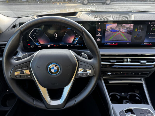 BMW 330 e xDrive Sports.LiveProf.Kamera Sitzh.ParkAss Bluetooth HUD Navi LED Klima PDC el. Fenster Ansicht 10 für Fahrzeugdetailseite