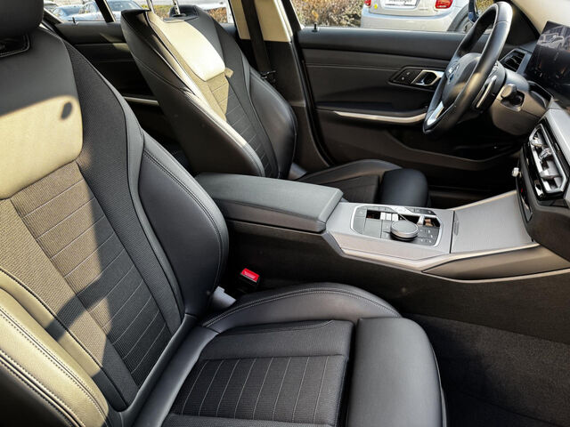 BMW 330 e xDrive Sports.LiveProf.Kamera Sitzh.ParkAss Bluetooth HUD Navi LED Klima PDC el. Fenster Ansicht 11 für Fahrzeugdetailseite