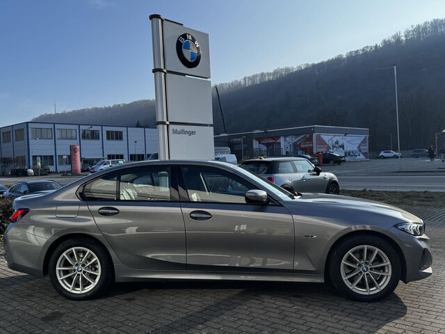 BMW 330 e xDrive Sports.LiveProf.Kamera Sitzh.ParkAss Bluetooth HUD Navi LED Klima PDC el. Fenster Ansicht 8 für Fahrzeugdetailseite