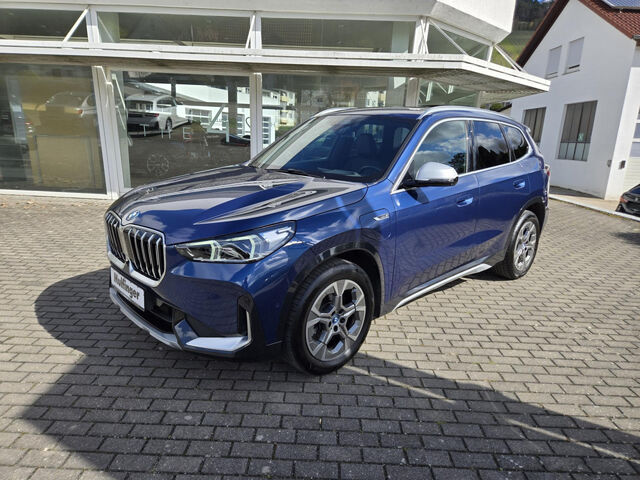 BMW X1 x25e HUD ACC SuView AktivS.Ad-LED KomfZug.18 Bluetooth Navi Vollleder Klima PDC el. Fenster Ansicht 4 für Fahrzeugdetailseite