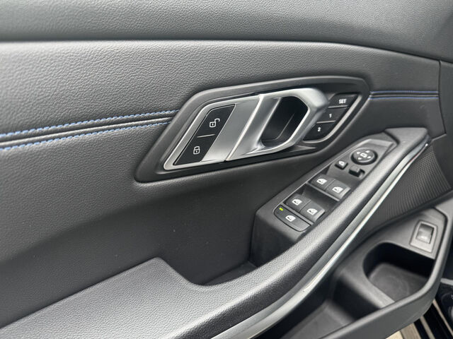 BMW 330 d T.M Sport Leder PanoD.HUD Laser Kamera AHK Sportpaket Bluetooth Navi Vollleder Klima Aktivlenku Ansicht 11 für Fahrzeugdetailseite