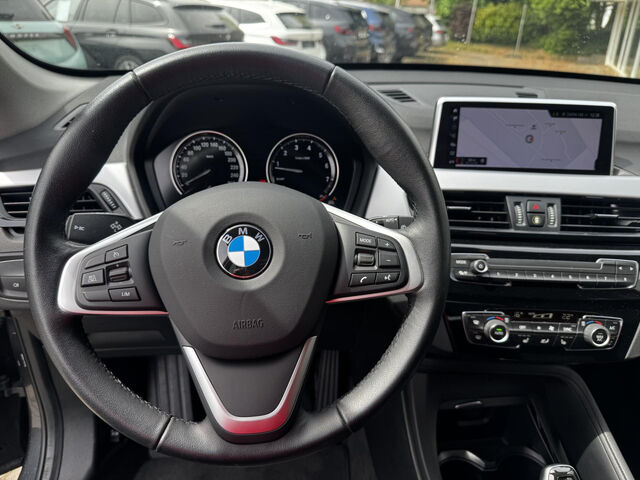 BMW X1 s20i DSG-Aut. Navi Kamera Tempom. Sitzh. DAB Bluetooth Klima PDC el. Fenster Ansicht 11 für Fahrzeugdetailseite