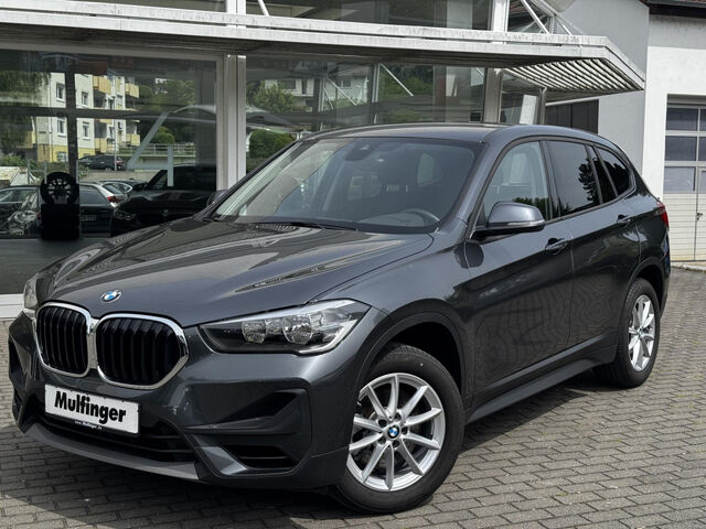 BMW X1 s20i DSG-Aut. Navi Kamera Tempom. Sitzh. DAB Bluetooth Klima PDC el. Fenster Ansicht 4 für Fahrzeugdetailseite