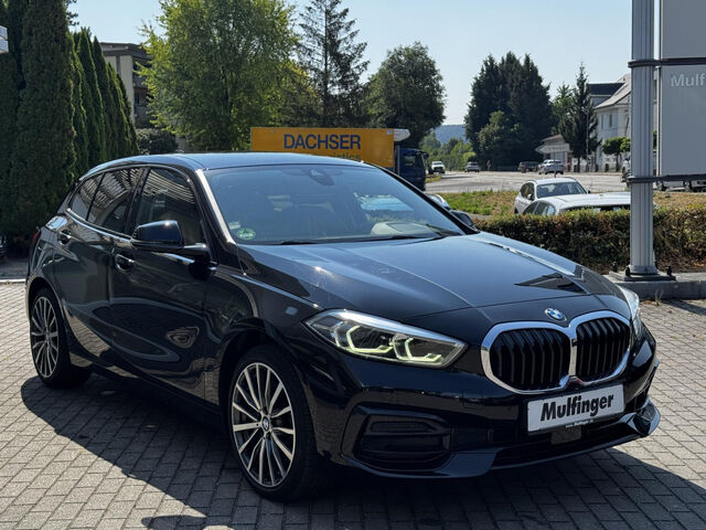 BMW 120 d xDr. Sport LiveProf.DrivAss.Lenkradh.LED18 Sportpaket Bluetooth Navi LED Klima PDC el. Fenster Ansicht 4 für Fahrzeugdetailseite