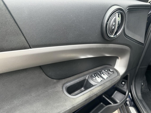 MINI Cooper SE Countryman Cooper CM SE Sports.Leder ACC Kamera Navi 19 Bluetooth LED Vollleder Klima Einparkhilfe el. Fenster Ansicht 7 für Fahrzeugdetailseite