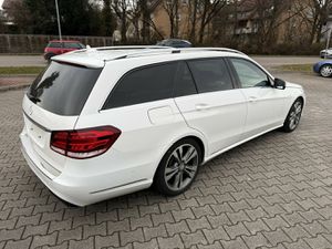 MERCEDES-BENZ E 220 d T*LED,Navi,Teilleder,Euro 6,topzustand*...