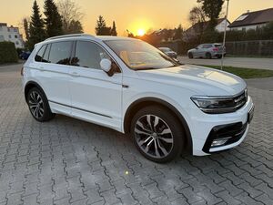 VW Tiguan 2.0 TDI 3 x R-Line, Standhzg, LederVienna...