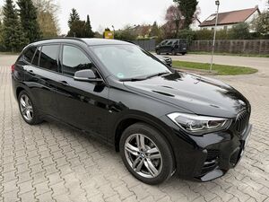 BMW X1 2.0i xDrive M Sportpaket LED,Navi,AHK*...