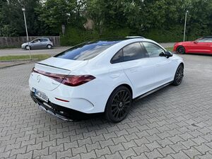 MERCEDES-BENZ CLA 350 4Matic mit EQ Technologie AMG Styling...