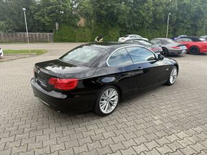 BMW 320 i Cabrio...