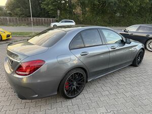 MERCEDES-BENZ C 63 AMG S*Panorama,Burmester,2.Hd,Sportabgas*...