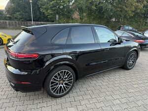 PORSCHE Cayenne Turbo*Pano,AHK,Matrix,PDCC,Soft close*...
