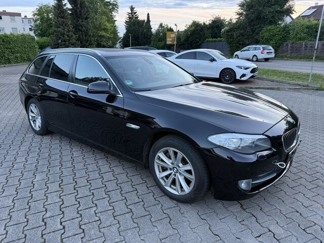 BMW 525 d Touring*Leder,Navi,Xenon,Automatik*...