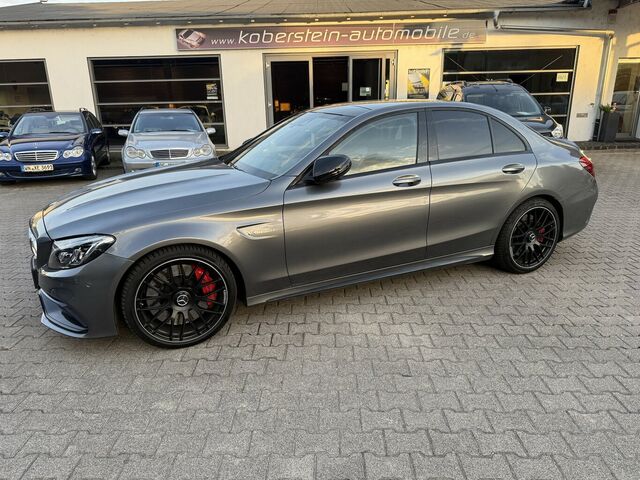 MERCEDES-BENZ C 63 AMG S*Panorama,Burmester,2.Hd,Sportabgas*...