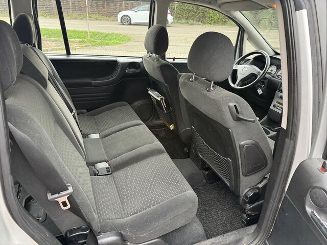 OPEL Zafira 1.8 Elegance 7 Sitzer...