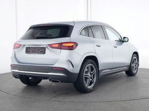 MERCEDES-BENZ GLA 250 4Matic AMG Line Premium+ FAP Leder AHK