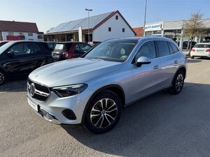 MERCEDES-BENZ GLC 200 4Matic Avantgarde Advanced+ Panorama AHK