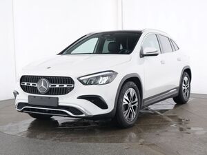 MERCEDES-BENZ GLA 180 Progressive Advanced+ Panorama AHK Distronic