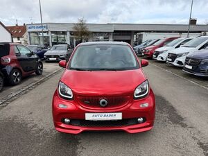 SMART forfour Brabus Xclusive JBL Kamera Panorama