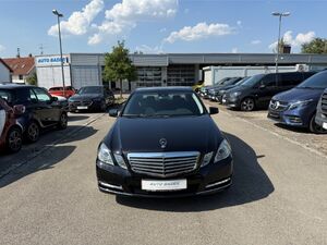 MERCEDES-BENZ E 220 CDI Elegance Automatik AHK Bi-Xenon ILS