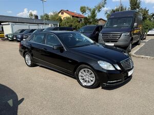 MERCEDES-BENZ E 220 CDI Elegance Automatik AHK Bi-Xenon ILS