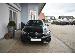 BMW 120 i Aut. Advantage PanoDach Navi Kamera Teilled...