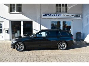 BMW 320 d Touring Aut. Sport Line Navi AHK Kamera...