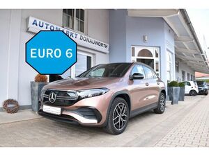 MERCEDES-BENZ EQA 250 + AMG Line Navigation Night PanoDach Kame...