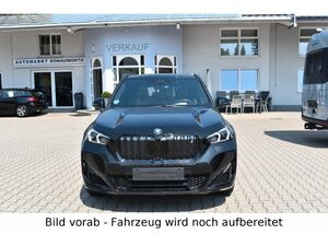 BMW iX1 xDrive30 M Sportpaket PanoDach HUD Keyless...