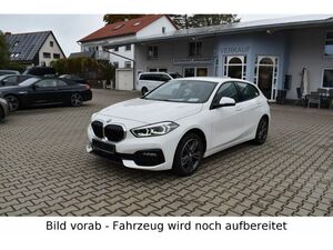 BMW 118 i Sport Line Navi Keyless adapt. LED Klimaaut...