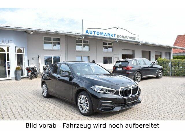 BMW 118 i Aut. Advantage Navi Sportsitze 17 Sitzhzg...
