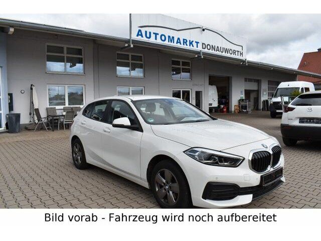 BMW 118 i Aut. Advantage Navi Sitzhzg Klimaaut. LED...
