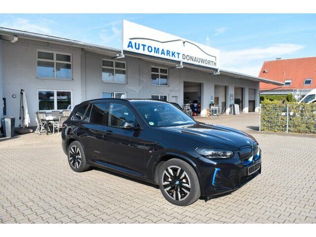 BMW iX3 Inspiring Abstandstempomat M Sport Pano LED...