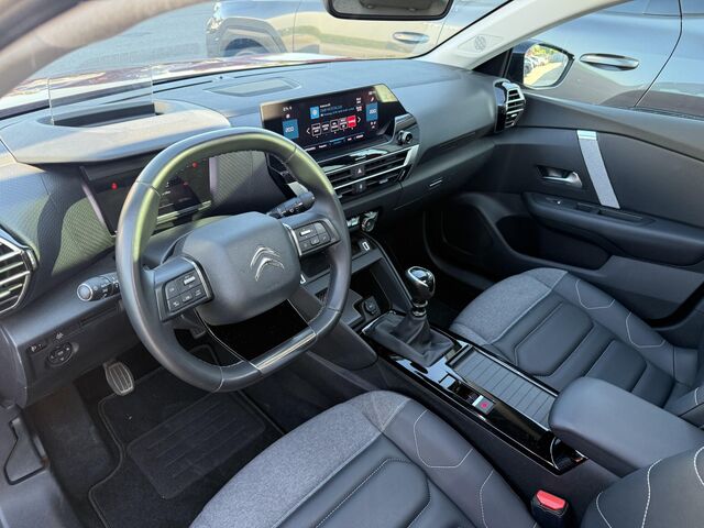 CITROEN C4 PureTech 130 Shine Ansicht 9 für Fahrzeugdetailseite