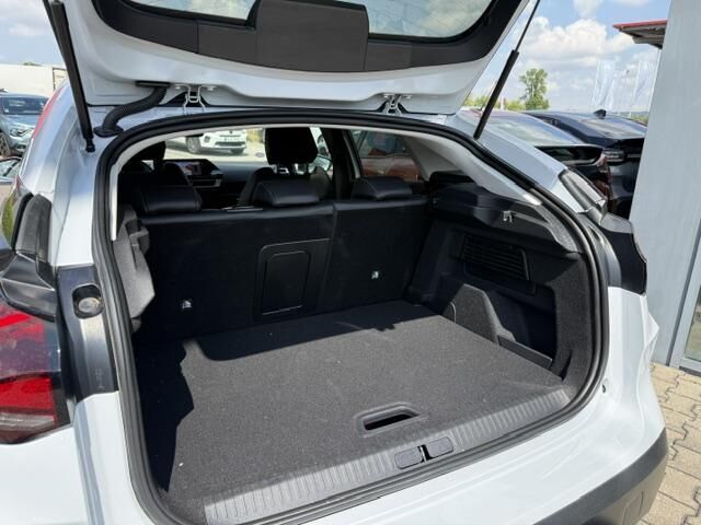 CITROEN C4 PureTech 130 Max Ansicht 27 für Fahrzeugdetailseite