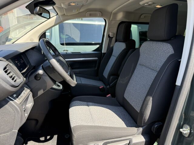 CITROEN SpaceTourer Blue HDi 180 Plus M Automatik Ansicht 8 für Fahrzeugdetailseite