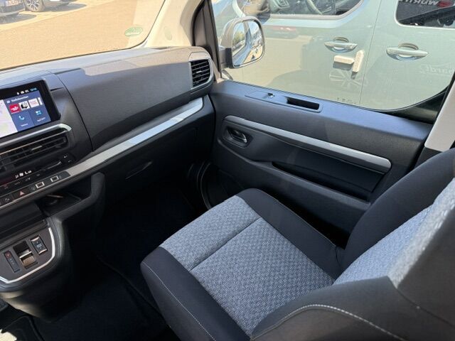 CITROEN SpaceTourer Blue HDi 180 Plus M Automatik Ansicht 9 für Fahrzeugdetailseite