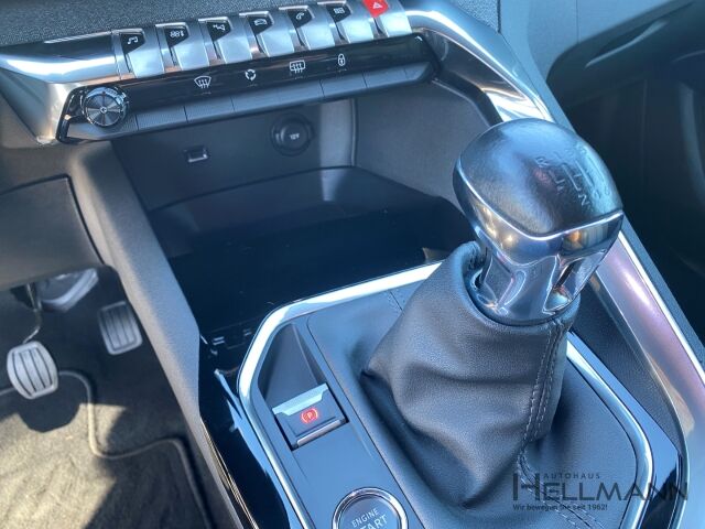 PEUGEOT 3008 Allure Pack PT 130 *Navi*Kamera* Ansicht 9 für Fahrzeugdetailseite