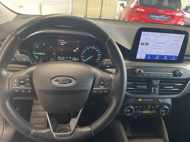 FORD Focus PDC SHZ NAVI ACC LED Ansicht 18 für Fahrzeugdetailseite