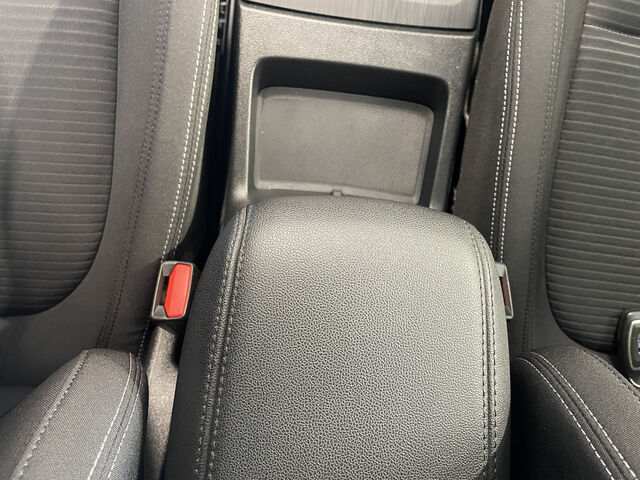 FORD Focus PDC SHZ NAVI ACC LED Ansicht 27 für Fahrzeugdetailseite