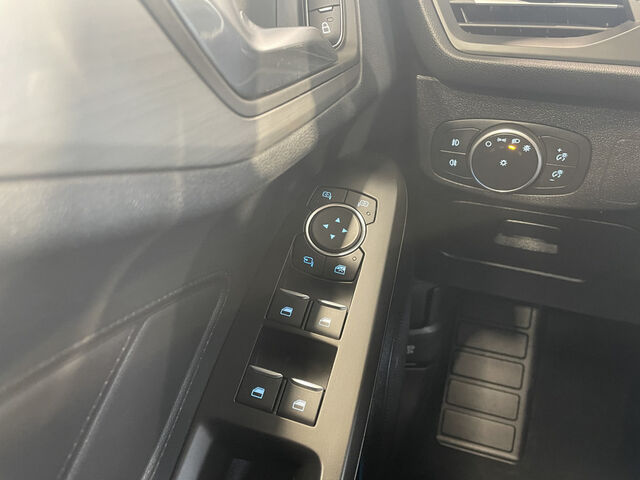 FORD Focus PDC SHZ NAVI ACC LED Ansicht 28 für Fahrzeugdetailseite