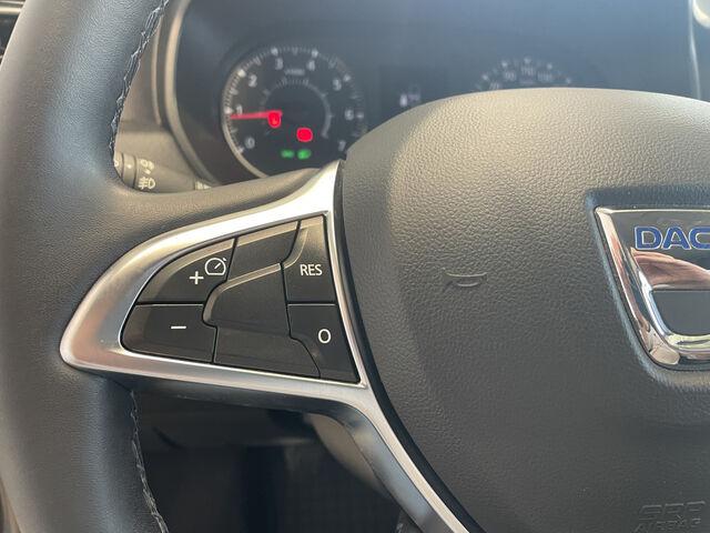 DACIA Duster 1.Hand Scheckheft NAVI Ansicht 31 für Fahrzeugdetailseite