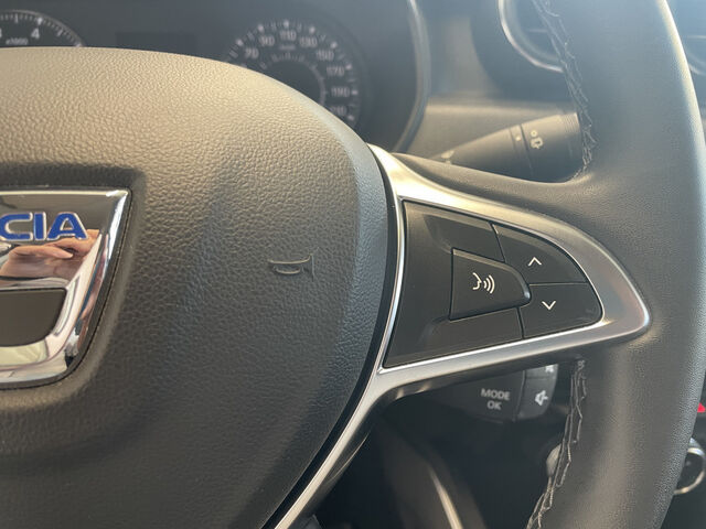 DACIA Duster 1.Hand Scheckheft NAVI Ansicht 32 für Fahrzeugdetailseite