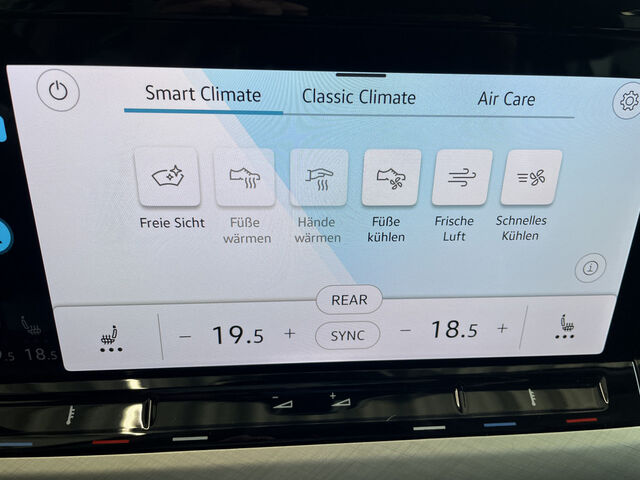 VW Golf DSG KAMERA NAVI ACC LED Ansicht 22 für Fahrzeugdetailseite